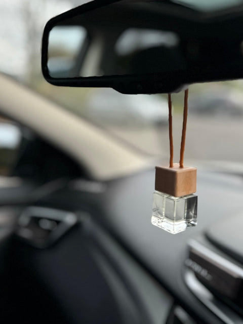 car diffusers and luxury car perfume designed by aroma quartz
